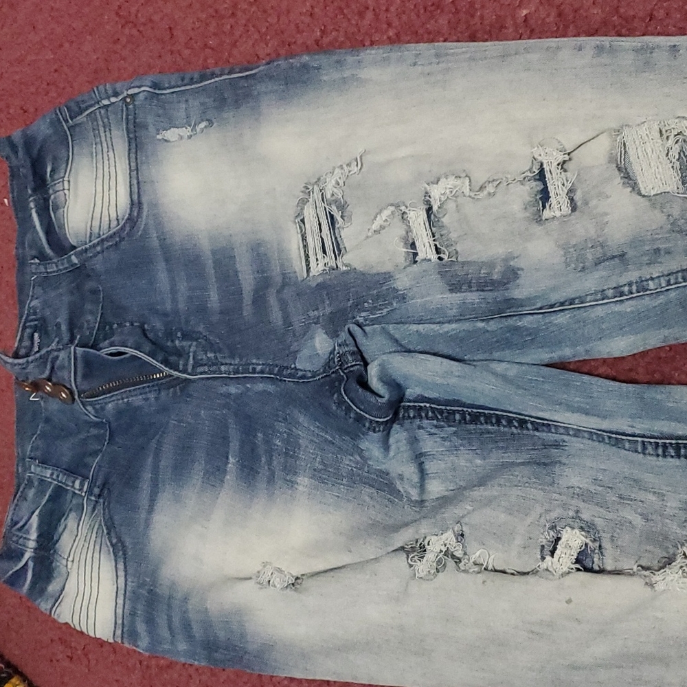 Jeans - Picture 2 of 4